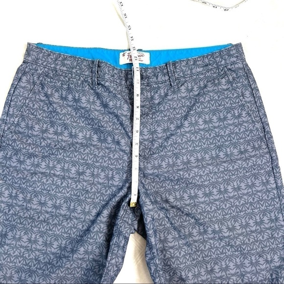 Penguin Navy Palm Tree Patterned Lightweight Hybrid Casual Summer Shorts Size 36 - Picture 9 of 16